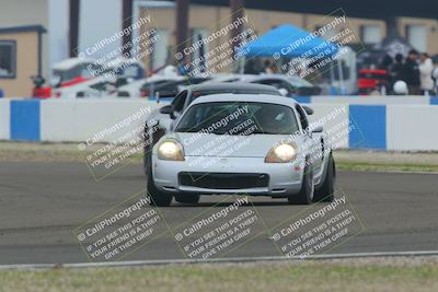 media/Dec-19-2025-Lucky Dog Racing (Fri) [[3b7b1b5fc8]]/Intermediate Low/Session 2 Turn 1/